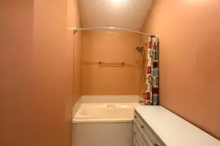 1541 Stevens Dr, Schaumburg, IL 60173 - Photo 13