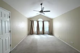1541 Stevens Dr, Schaumburg, IL 60173 - Photo 11