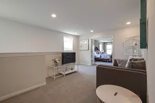 335 Camberley Ln, Lincolnshire, IL 60069 - Photo 17