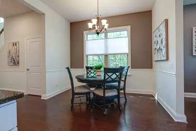 335 Camberley Lane, Lincolnshire, IL 60069 - Photo 5