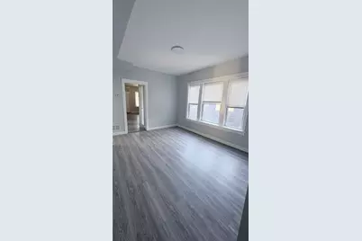 8211 S Escanaba Avenue #1, Chicago, IL 60617 - Photo 13