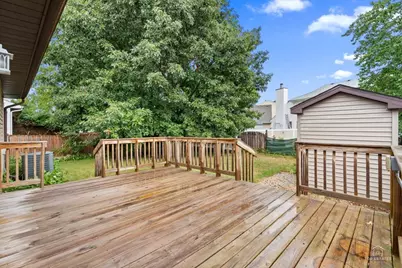 1575 Brandywyn Lane, Buffalo Grove, IL 60089 - Photo 19