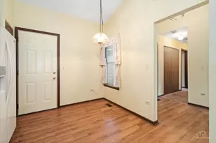 1575 Brandywyn Ln, Buffalo Grove, IL 60089 - Photo 11
