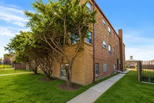 8624 S Maryland Ave, Chicago, IL 60619 - Photo 1