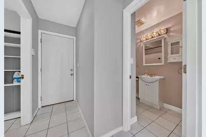 1964 Crescent Lane, Hoffman Estates, IL 60169 - Photo 17