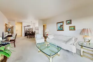 6040 N Troy St, Chicago, IL 60659 - Photo 9