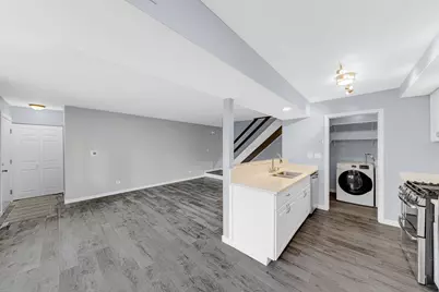 120 Inverrary Lane #120, Deerfield, IL 60015 - Photo 7