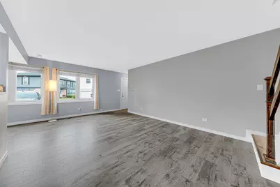 120 Inverrary Lane #120, Deerfield, IL 60015 - Photo 5