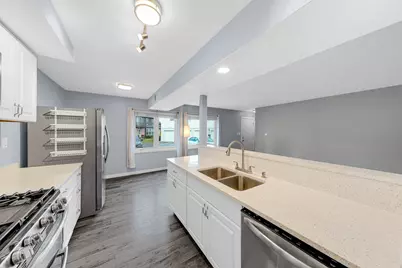 120 Inverrary Lane #120, Deerfield, IL 60015 - Photo 9