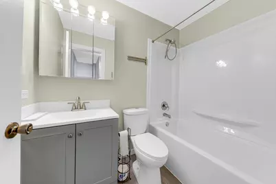 120 Inverrary Lane #120, Deerfield, IL 60015 - Photo 15