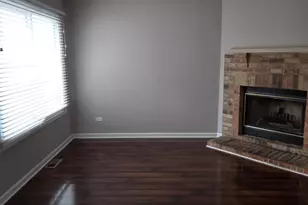 3013 Dorothy Dr, Aurora, IL 60504 - Photo 3