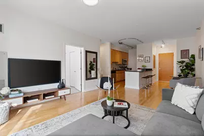 421 W Huron Street #908, Chicago, IL 60654 - Photo 11