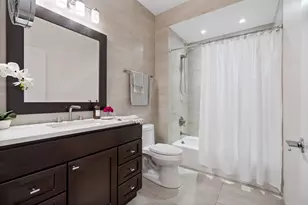 421 W Huron St, Chicago, IL 60654 - Photo 13