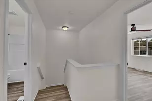 129 Braxton Ln, Aurora, IL 60504 - Photo 17