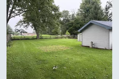 414 W Park Avenue, Round Lake, IL 60073 - Photo 33