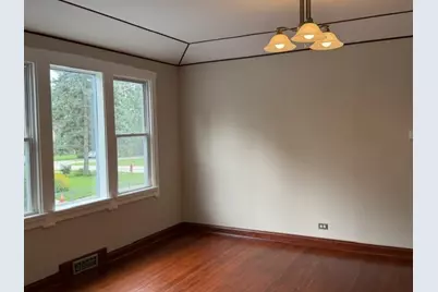 414 W Park Avenue, Round Lake, IL 60073 - Photo 7