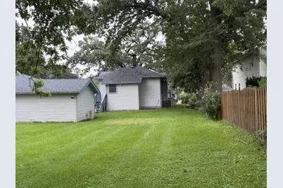 414 W Park Avenue, Round Lake, IL 60073 - Photo 35