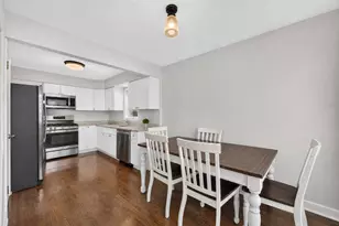 5440 N Mobile Ave, Chicago, IL 60630 - Photo 9