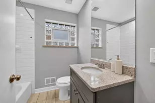 5440 N Mobile Ave, Chicago, IL 60630 - Photo 7