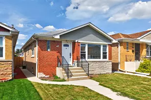 5440 N Mobile Ave, Chicago, IL 60630 - Photo 1