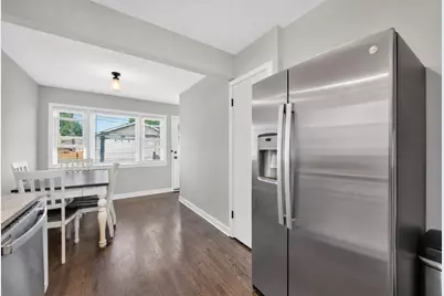 5440 N Mobile Avenue, Chicago, IL 60630 - Photo 15