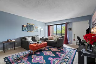 1800 Huntington Blvd, Hoffman Estates, IL 60169 - Photo 11