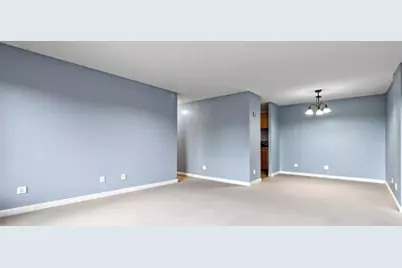 1800 Huntington Boulevard #307, Hoffman Estates, IL 60169 - Photo 15