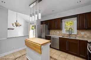 11S639 McGrath Ln, Naperville, IL 60564 - Photo 11