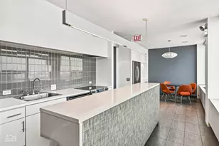 1700 E 56th St, Chicago, IL 60637 - Photo 31
