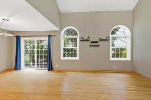 3141 N Daniels Ct, Arlington Heights, IL 60004 - Photo 11