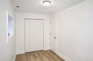 510 W 32nd St, Chicago, IL 60616 - Photo 17
