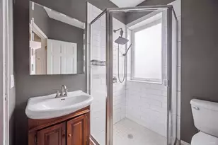 1730 S Des Plaines Ave, Chicago, IL 60616 - Photo 13