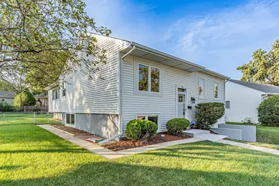 424 Mark Avenue, Glendale Heights, IL 60139 - Photo 5