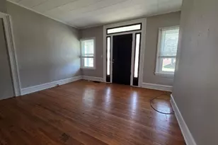 627 W Jefferson St, Ottawa, IL 61350 - Photo 3