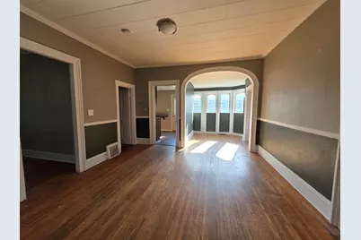 627 W Jefferson Street, Ottawa, IL 61350 - Photo 5