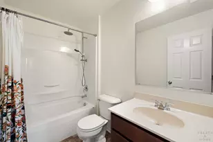 1621 Dogwood Ln, Hanover Park, IL 60133 - Photo 19