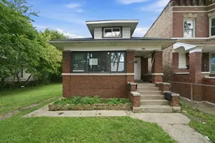 135 N Lotus Ave, Chicago, IL 60644 - Photo 1