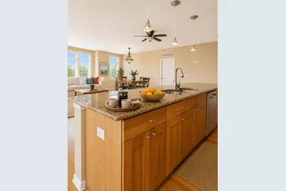 106 S Ridgeland Avenue #304, Oak Park, IL 60302 - Photo 5
