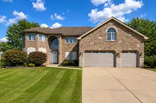 18811 Cap Ct, Country Club Hills, IL 60478 - Photo 1