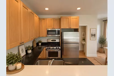 842 N Racine Avenue #202, Chicago, IL 60642 - Photo 5