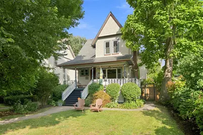 134 N Lombard Avenue, Oak Park, IL 60302 - Photo 1