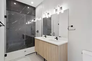 2505 W Farragut Ave, Chicago, IL 60625 - Photo 15