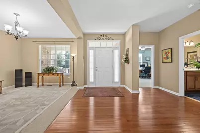 1707 Pondview Drive, Hoffman Estates, IL 60192 - Photo 19