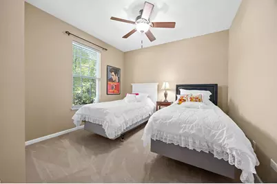 1707 Pondview Drive, Hoffman Estates, IL 60192 - Photo 25
