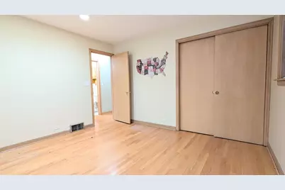 736 N Wilshire Lane, Arlington Heights, IL 60004 - Photo 9
