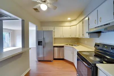 2650 Brookwood Way Drive #311, Rolling Meadows, IL 60008 - Photo 3