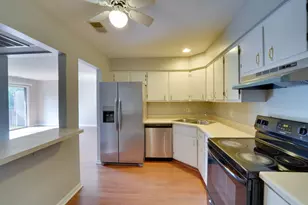 2650 Brookwood Way Dr, Rolling Meadows, IL 60008 - Photo 3