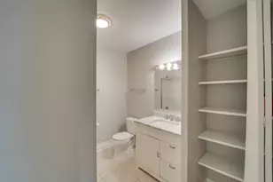 2650 Brookwood Way Dr, Rolling Meadows, IL 60008 - Photo 13