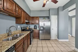 71 Golfview Dr, Glendale Heights, IL 60139 - Photo 13