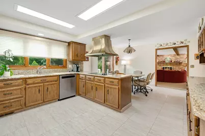 521 Forest Mews Drive, Oak Brook, IL 60523 - Photo 11